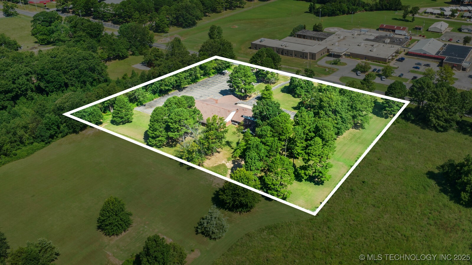 1400 W Locust Street Stilwell OK 74960