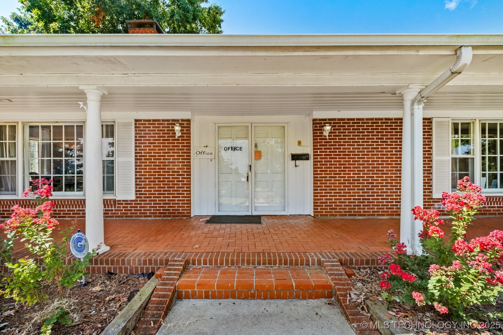 1400 W Locust Street Stilwell OK 74960