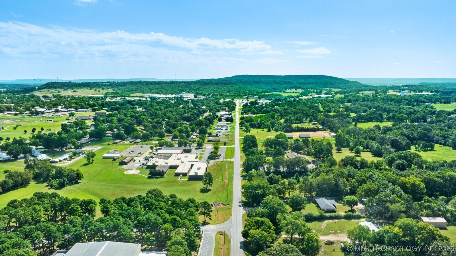 1400 W Locust Street Stilwell OK 74960
