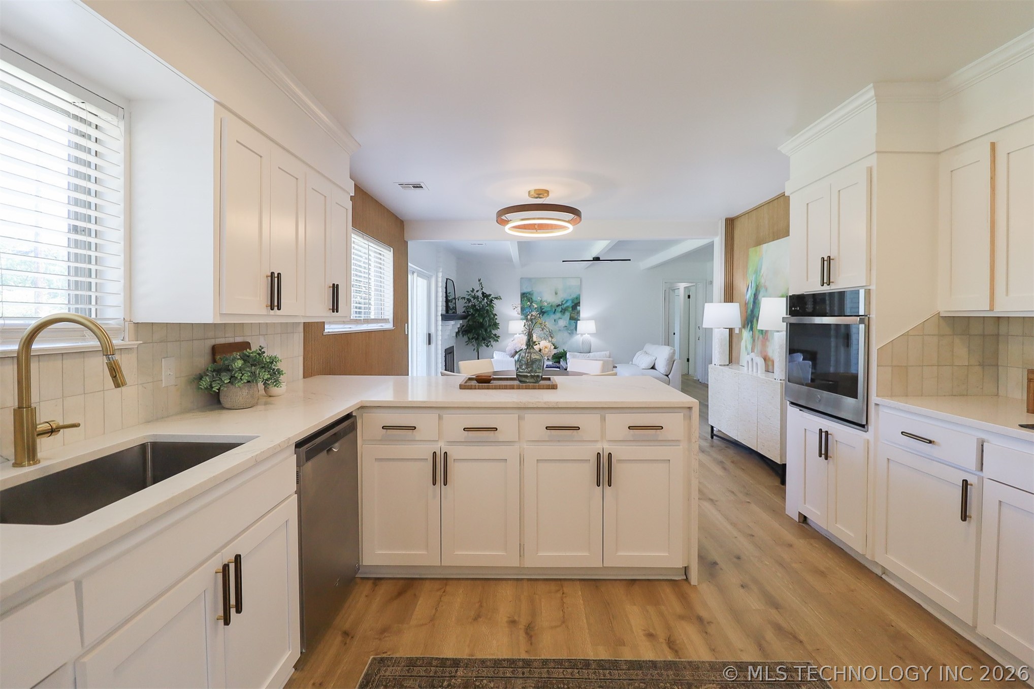 7037 E 58th Place Tulsa OK 74145