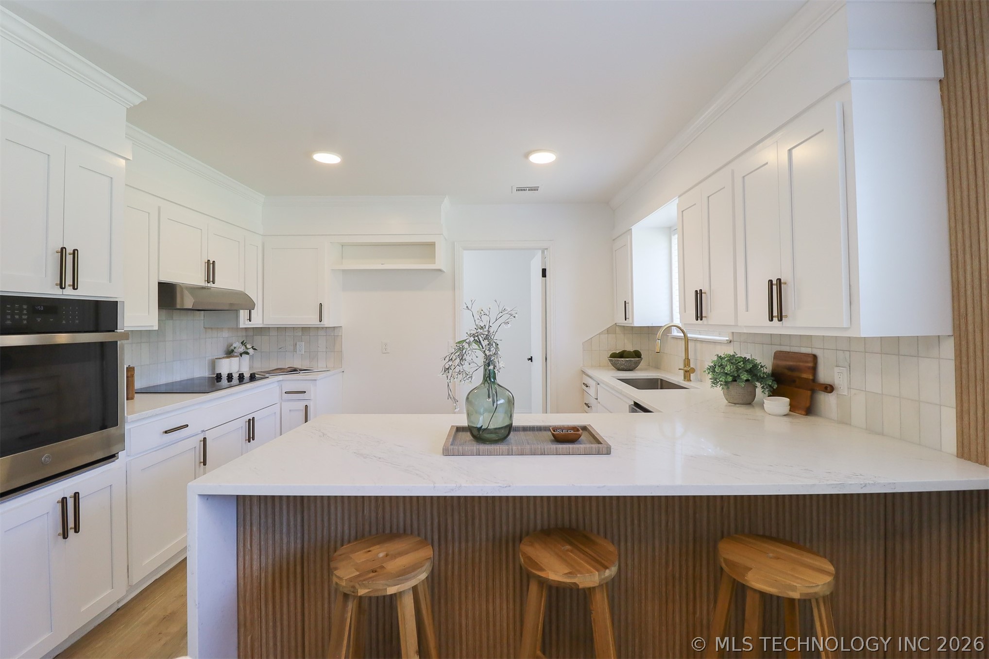 7037 E 58th Place Tulsa OK 74145