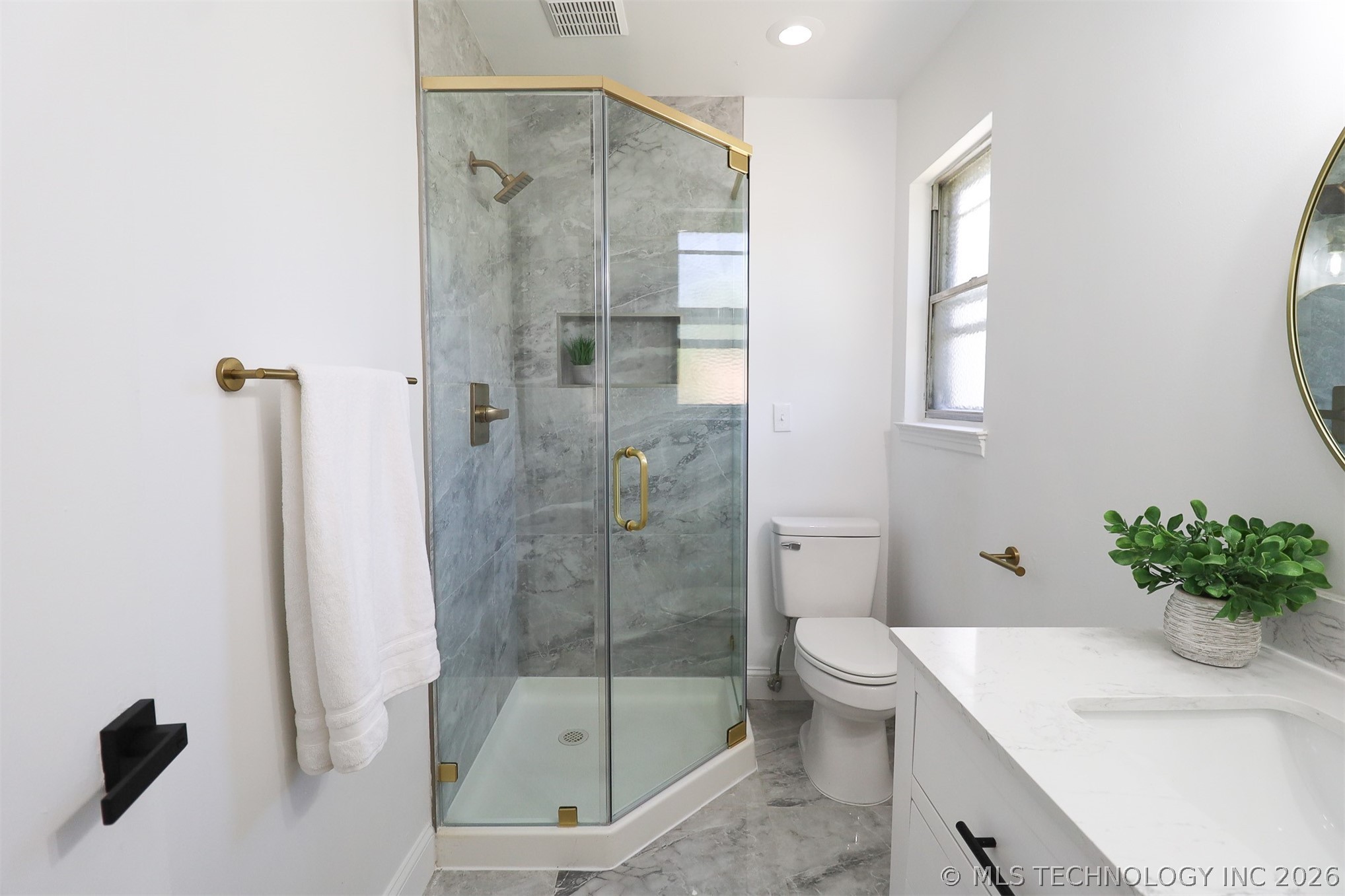 7037 E 58th Place Tulsa OK 74145