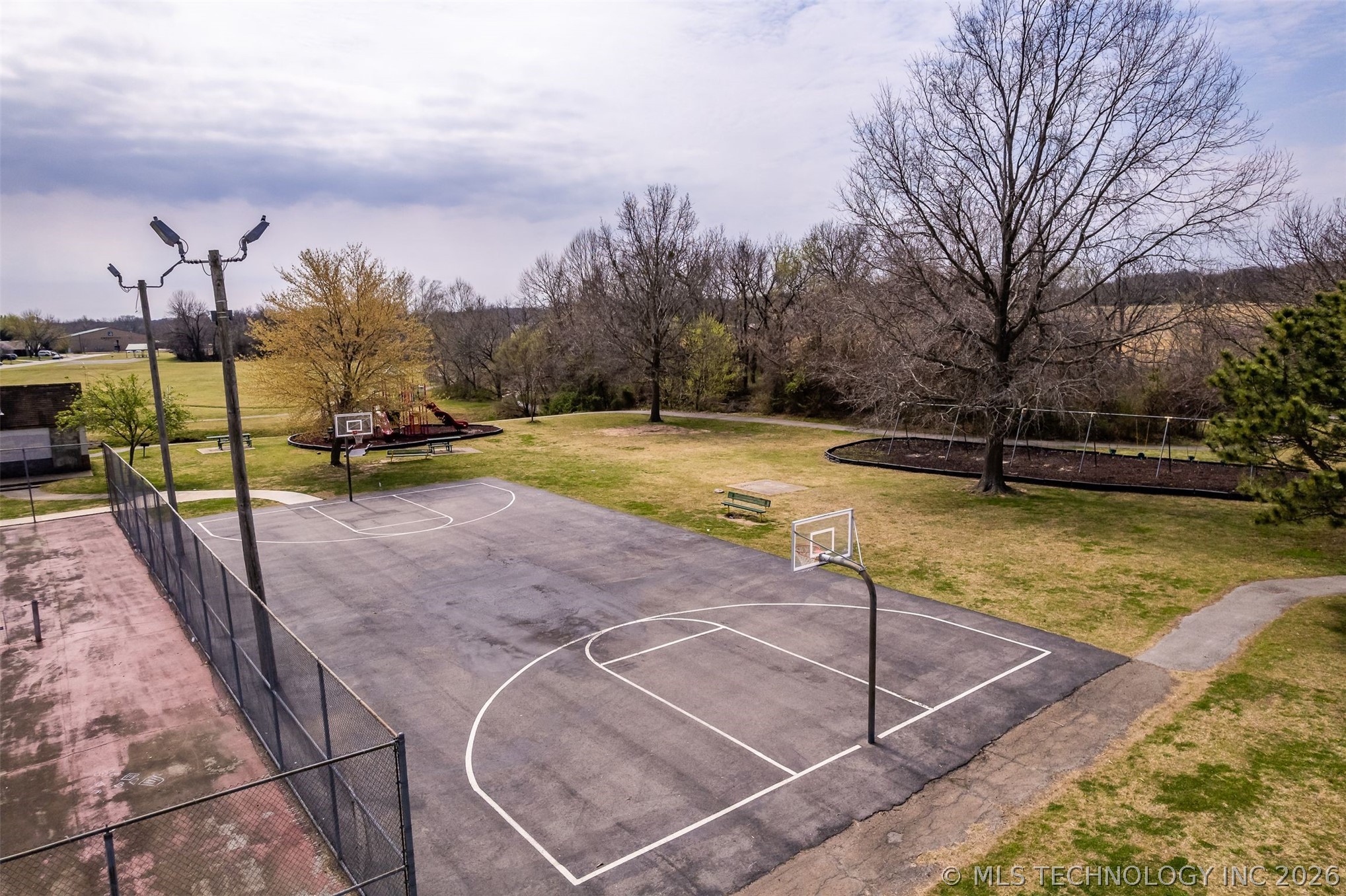 13827 S 283rd Eastavenue Coweta OK 74429