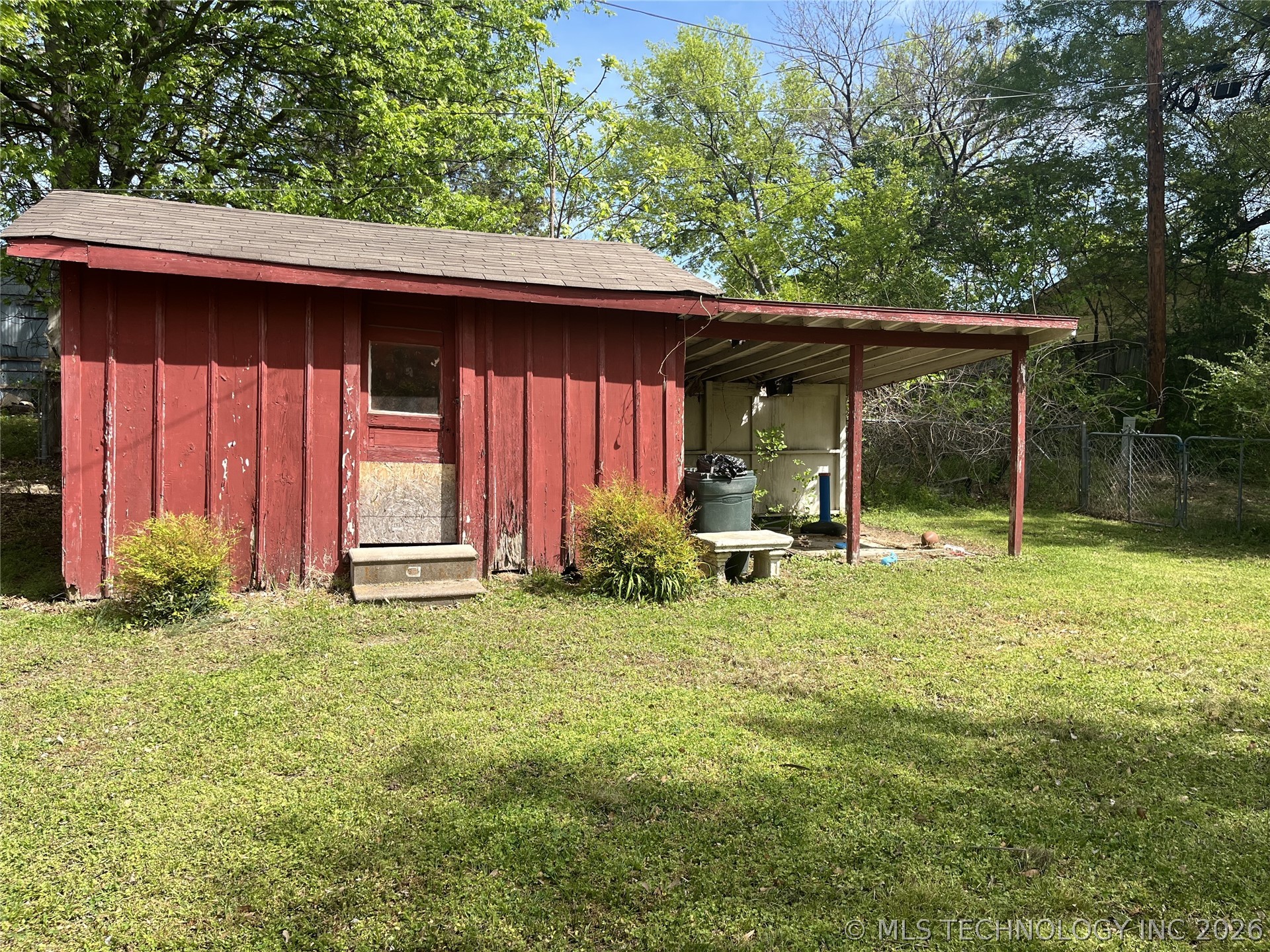 411 S Muskogee Avenue Okmulgee OK 74447