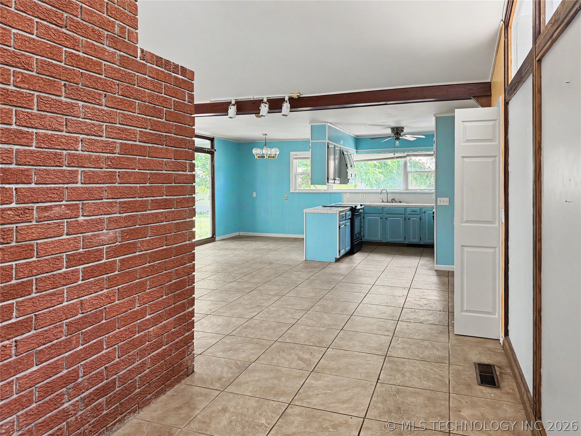 522 W Downing Street Tahlequah OK 74464