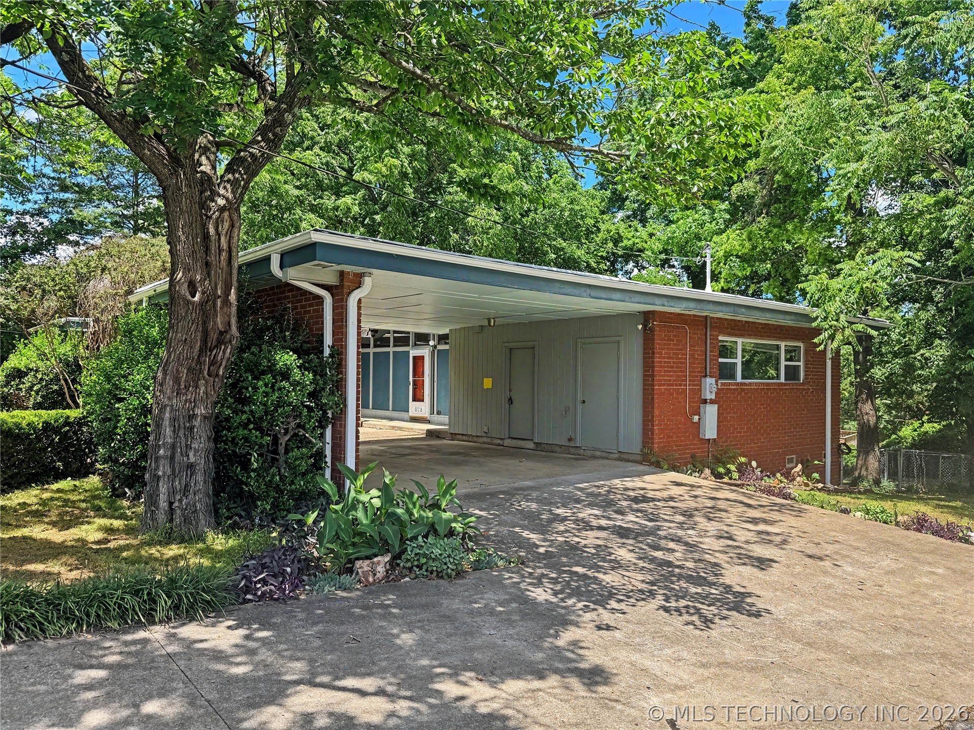 522 W Downing Street Tahlequah OK 74464