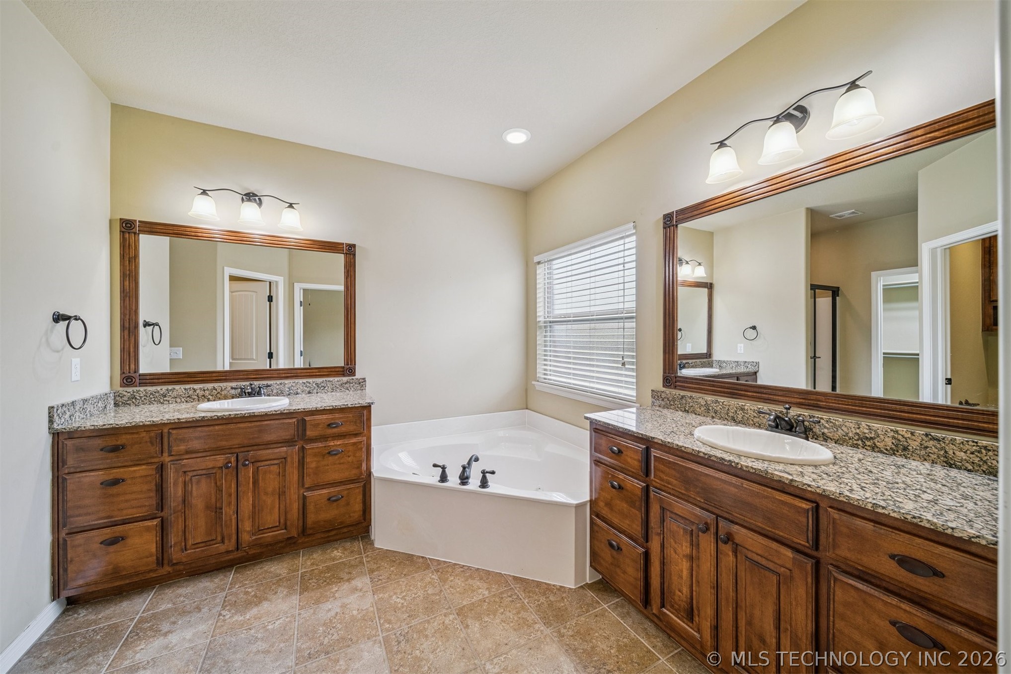 18610 E 42nd Place Tulsa OK 74134