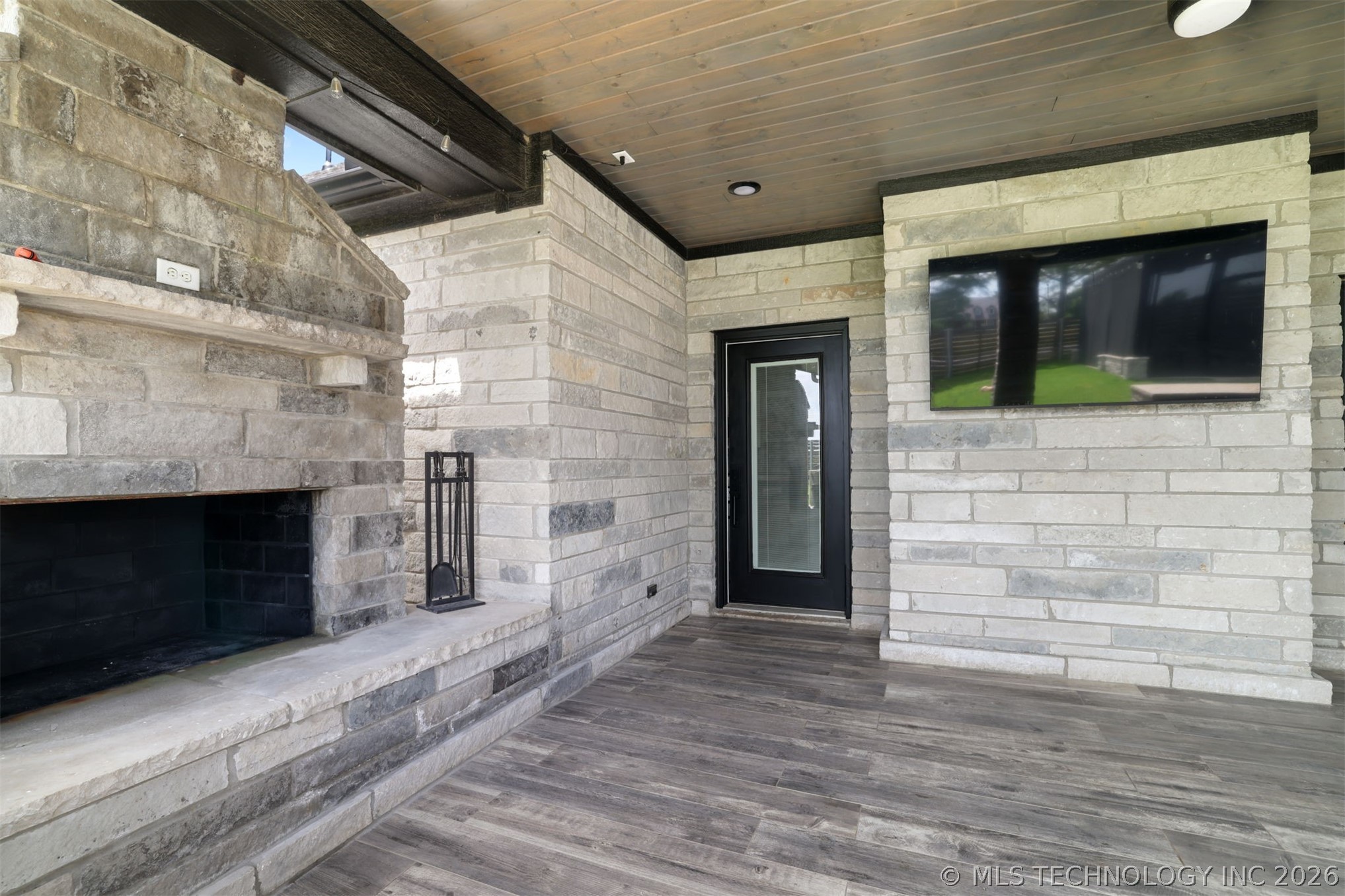 155 Riverbend Avenue Calera OK 74730
