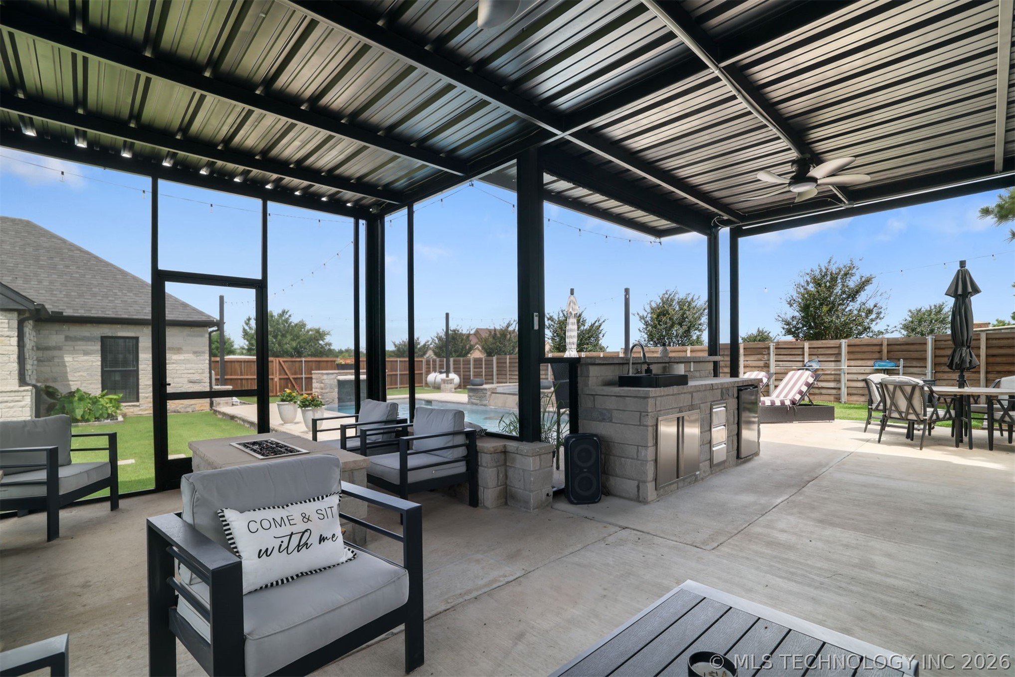 155 Riverbend Avenue Calera OK 74730