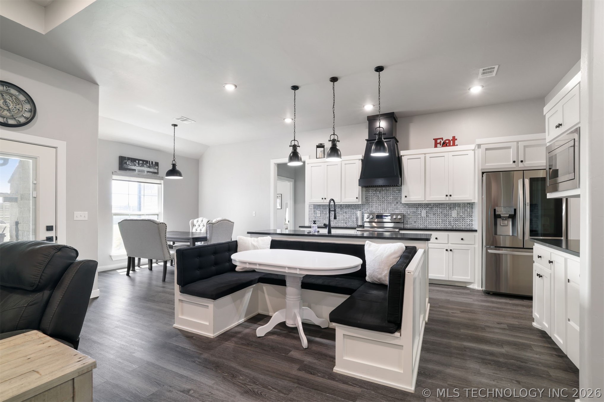 155 Riverbend Avenue Calera OK 74730