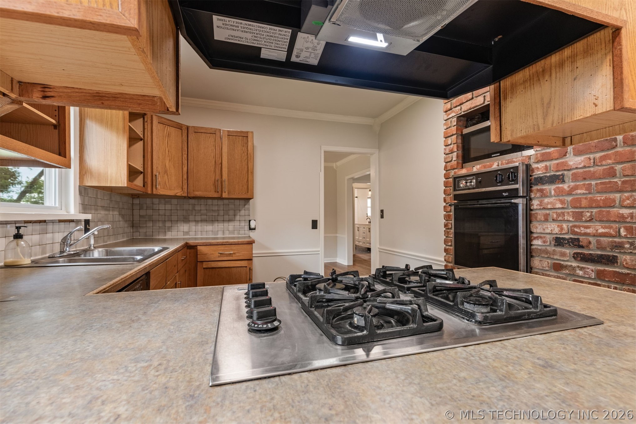 2433 Gary Place Tulsa OK 74114