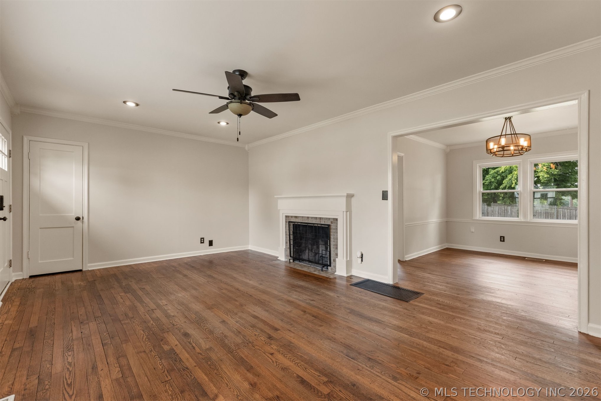 2433 Gary Place Tulsa OK 74114