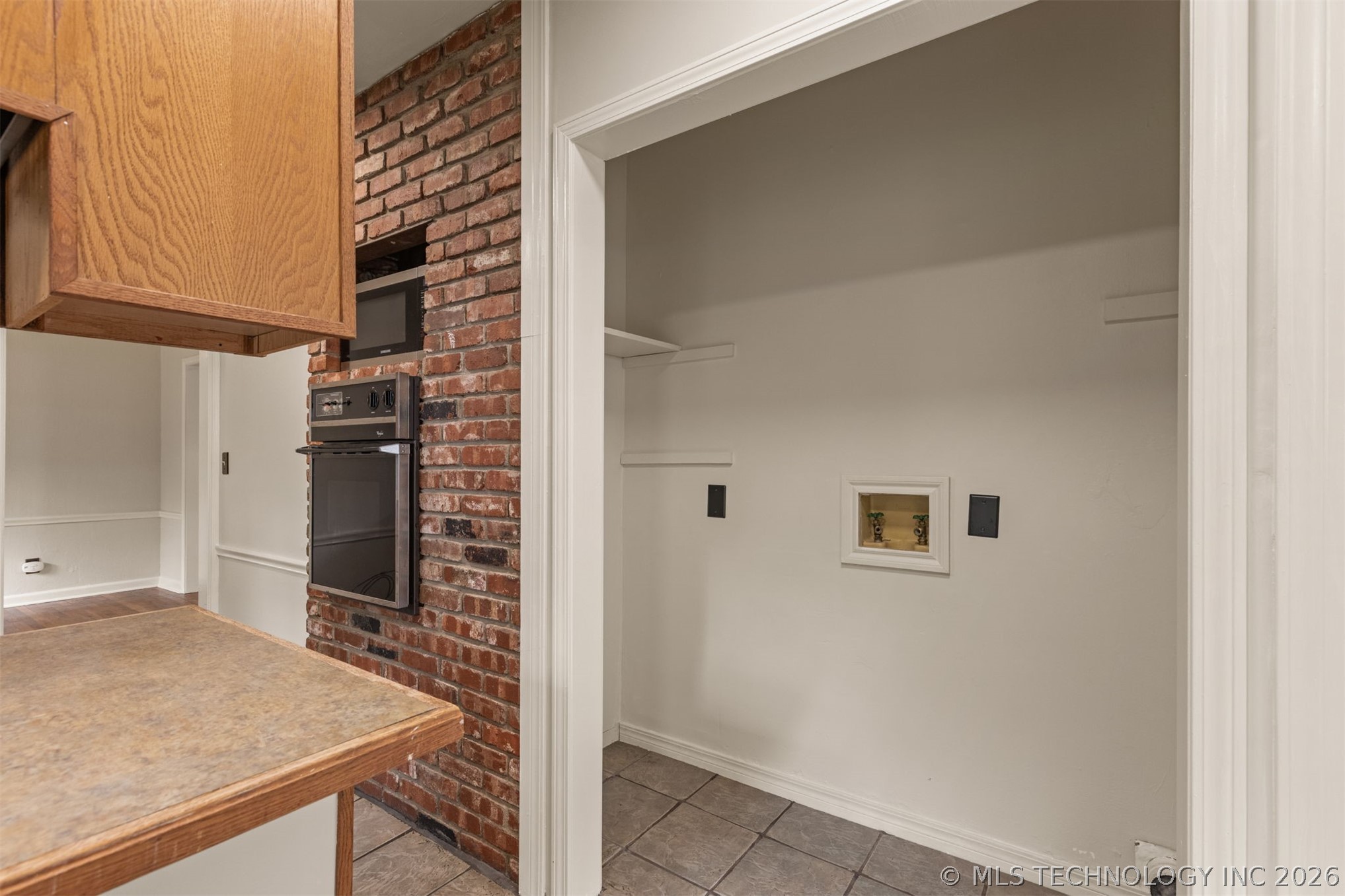2433 Gary Place Tulsa OK 74114