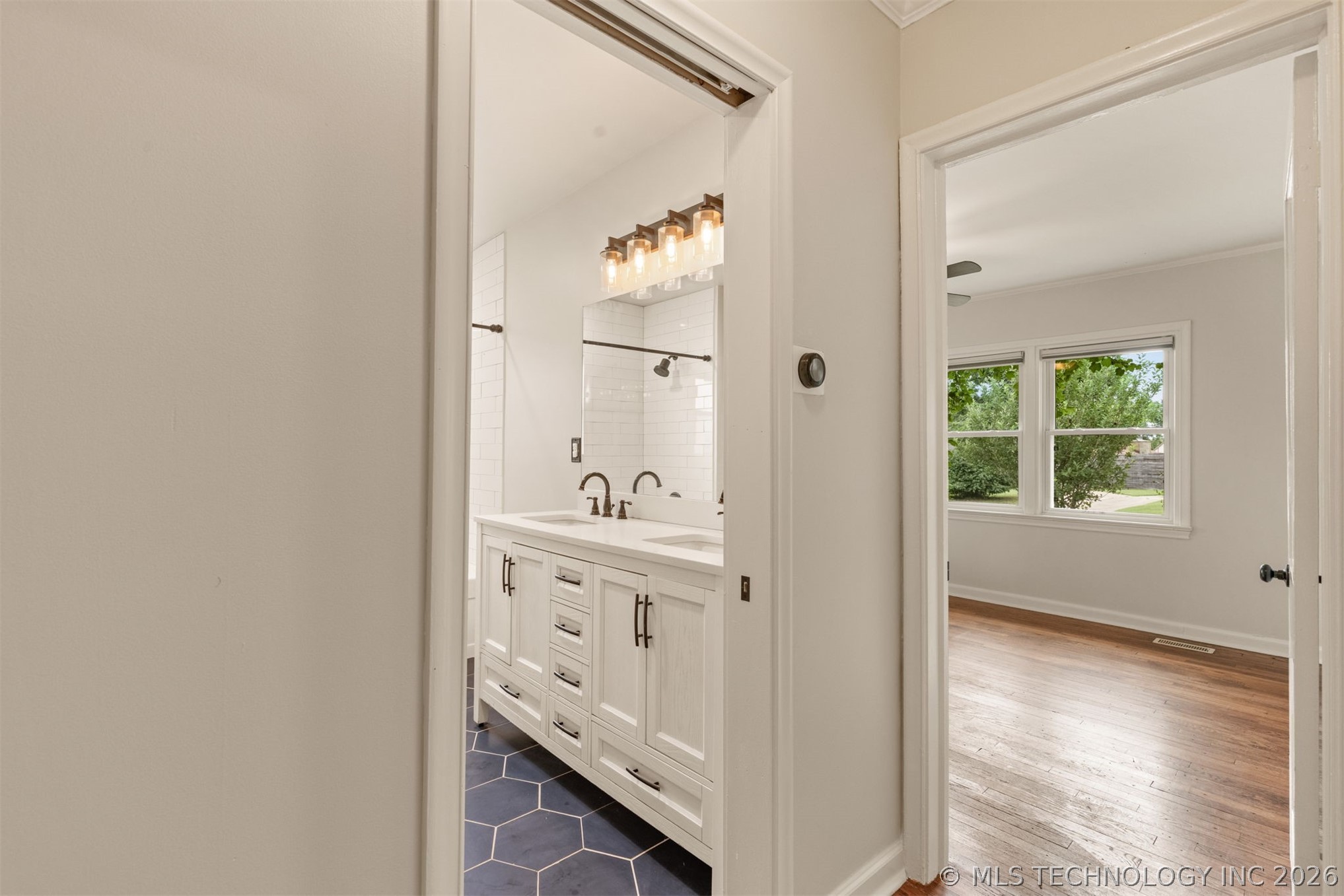 2433 Gary Place Tulsa OK 74114