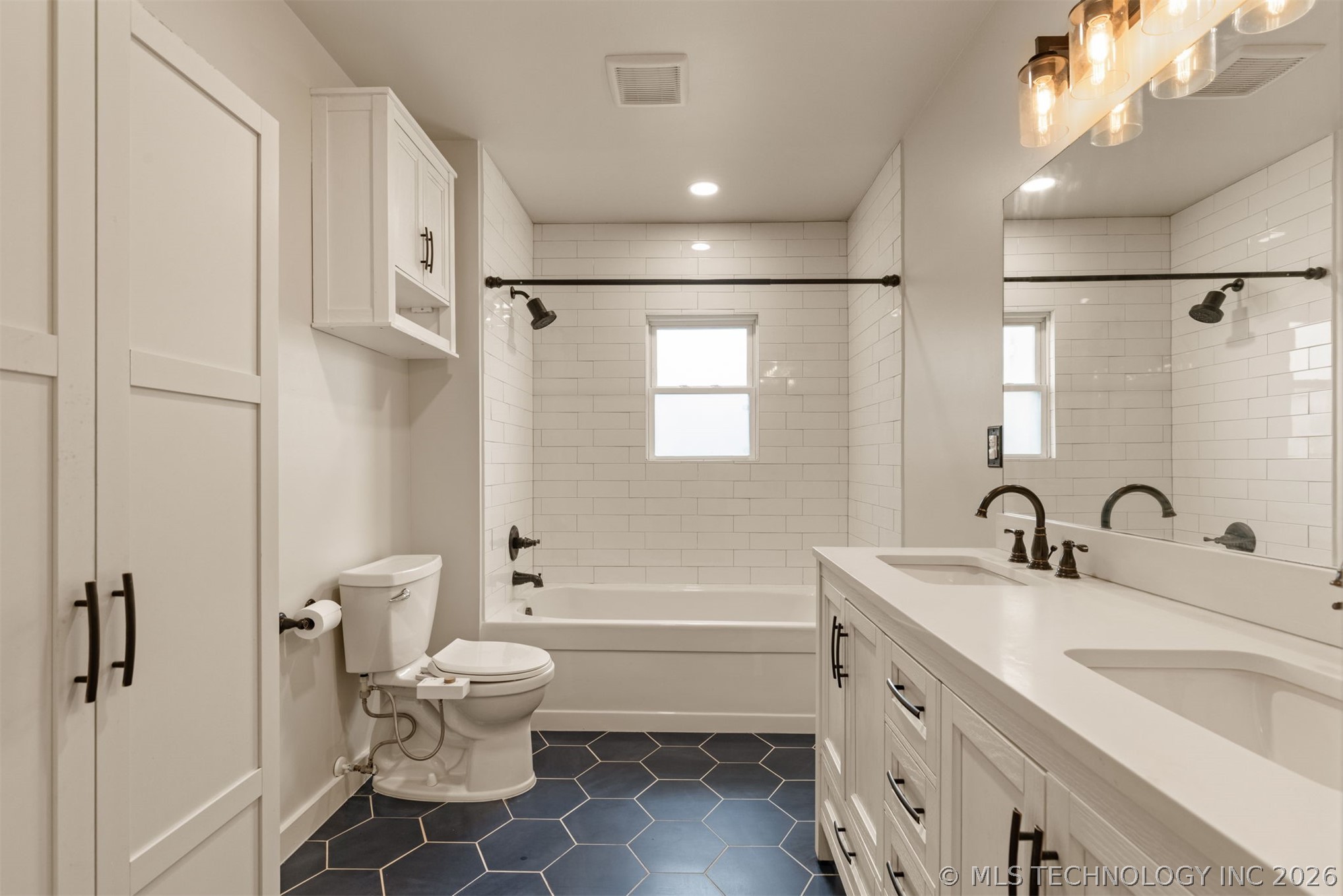 2433 Gary Place Tulsa OK 74114
