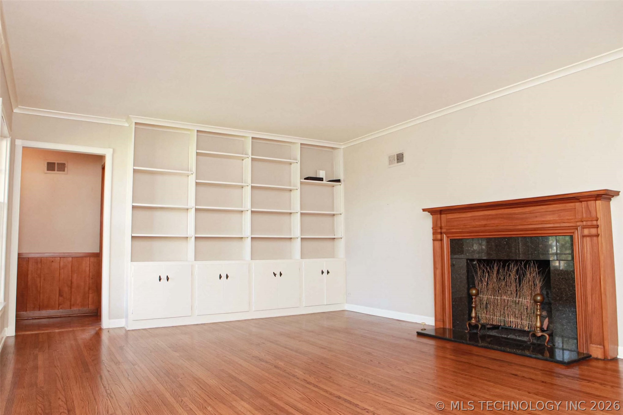 2325 S Columbia Place Tulsa OK 74114