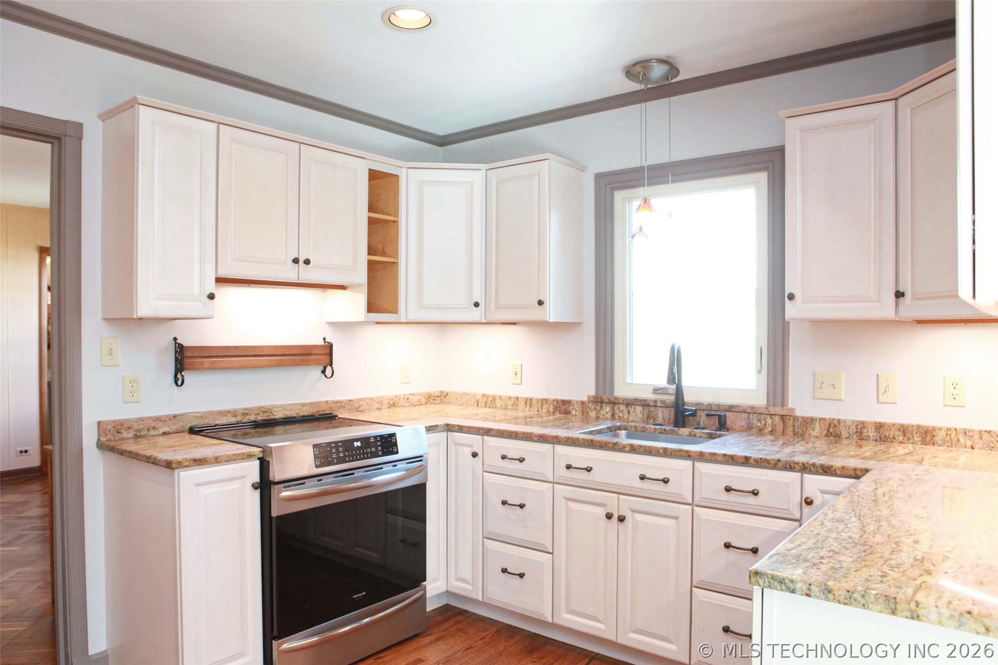 2325 S Columbia Place Tulsa OK 74114