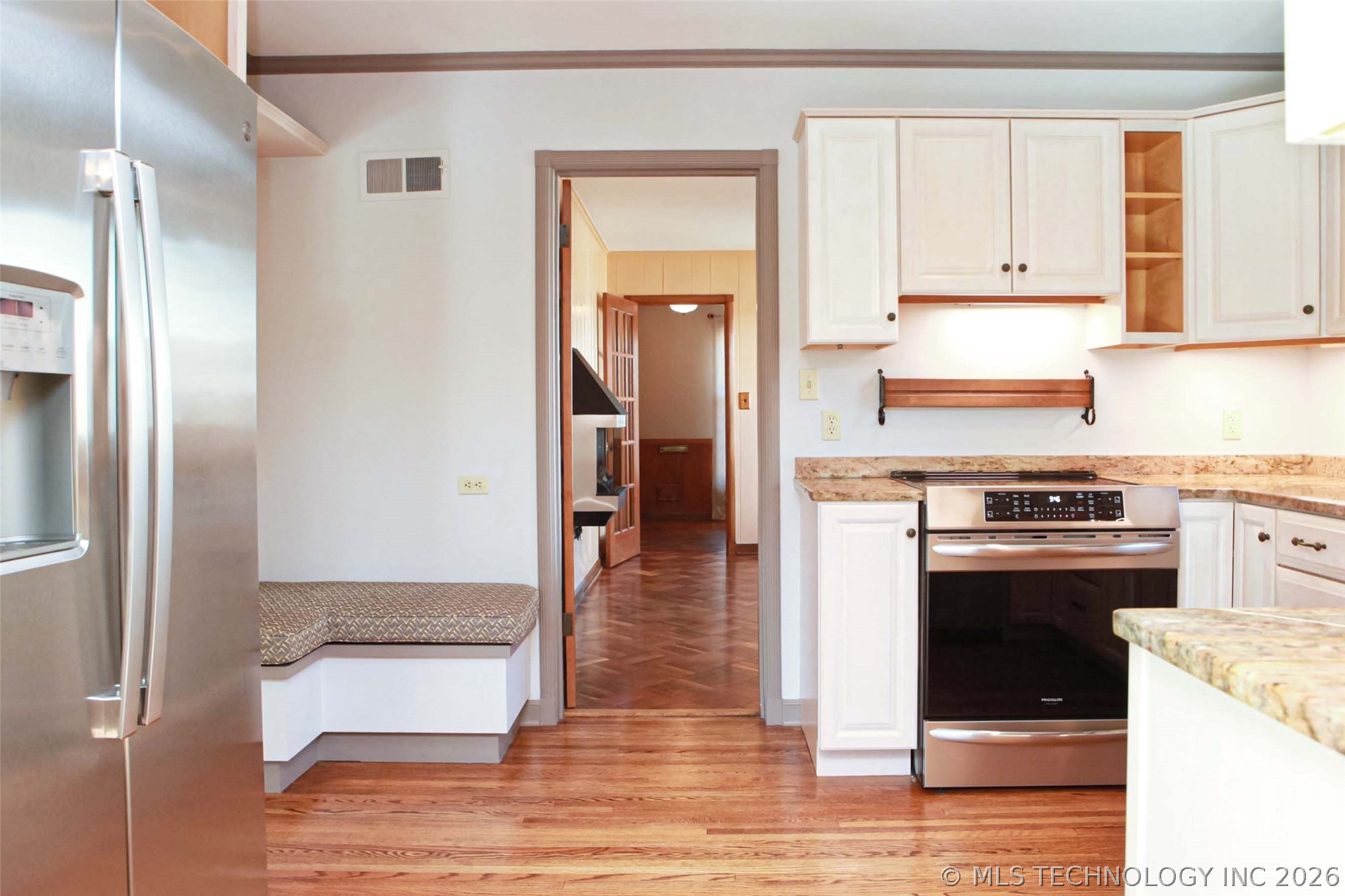 2325 S Columbia Place Tulsa OK 74114