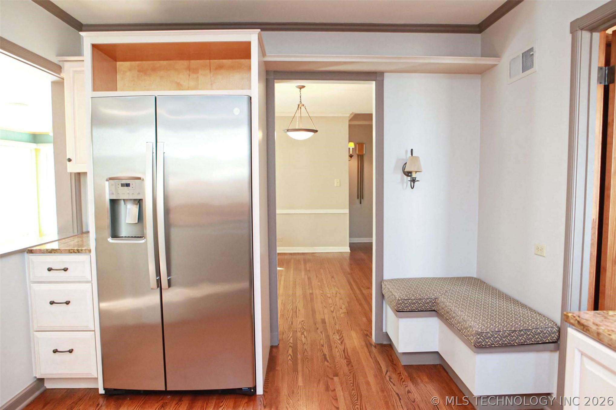 2325 S Columbia Place Tulsa OK 74114