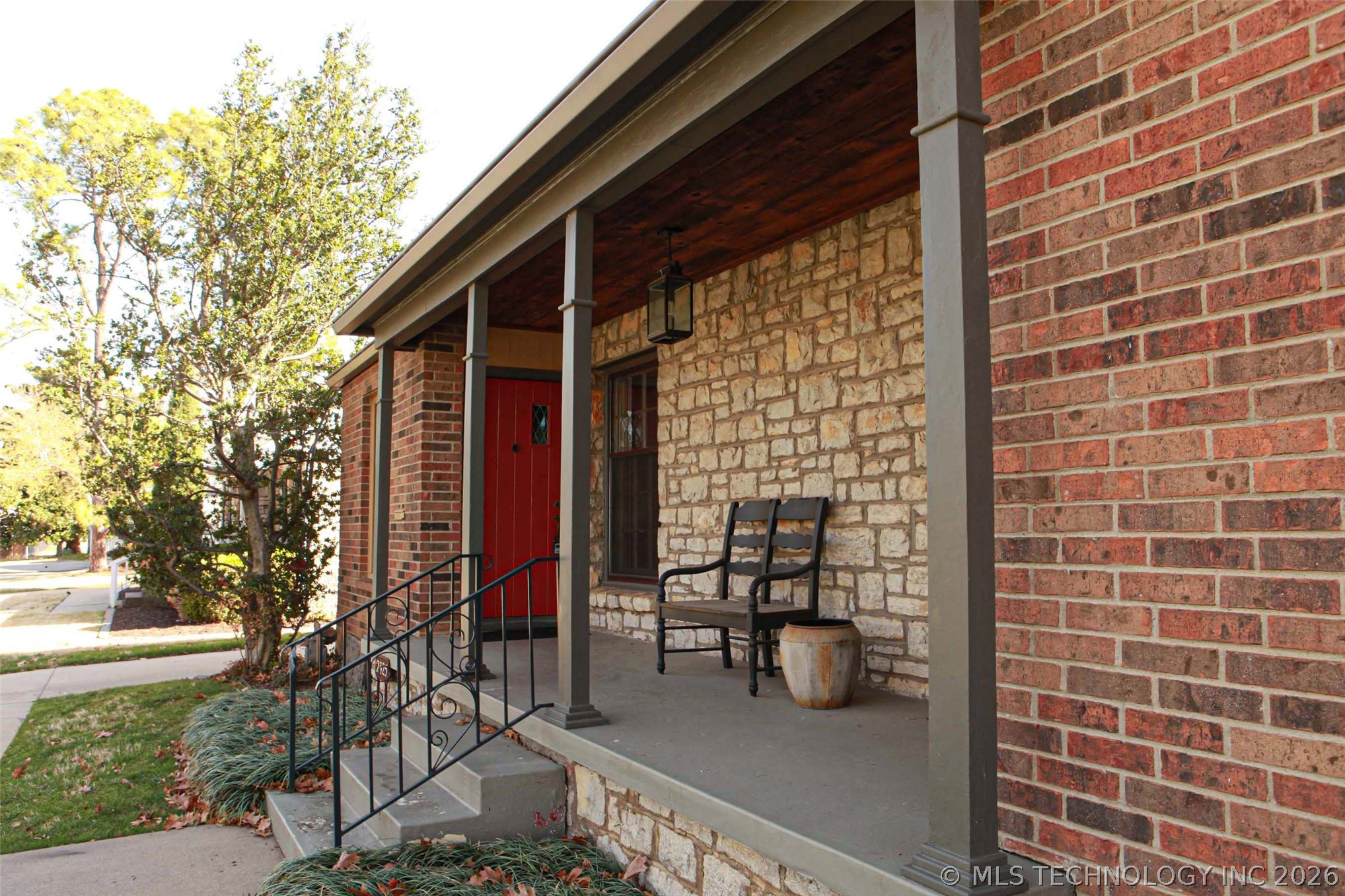 2325 S Columbia Place Tulsa OK 74114