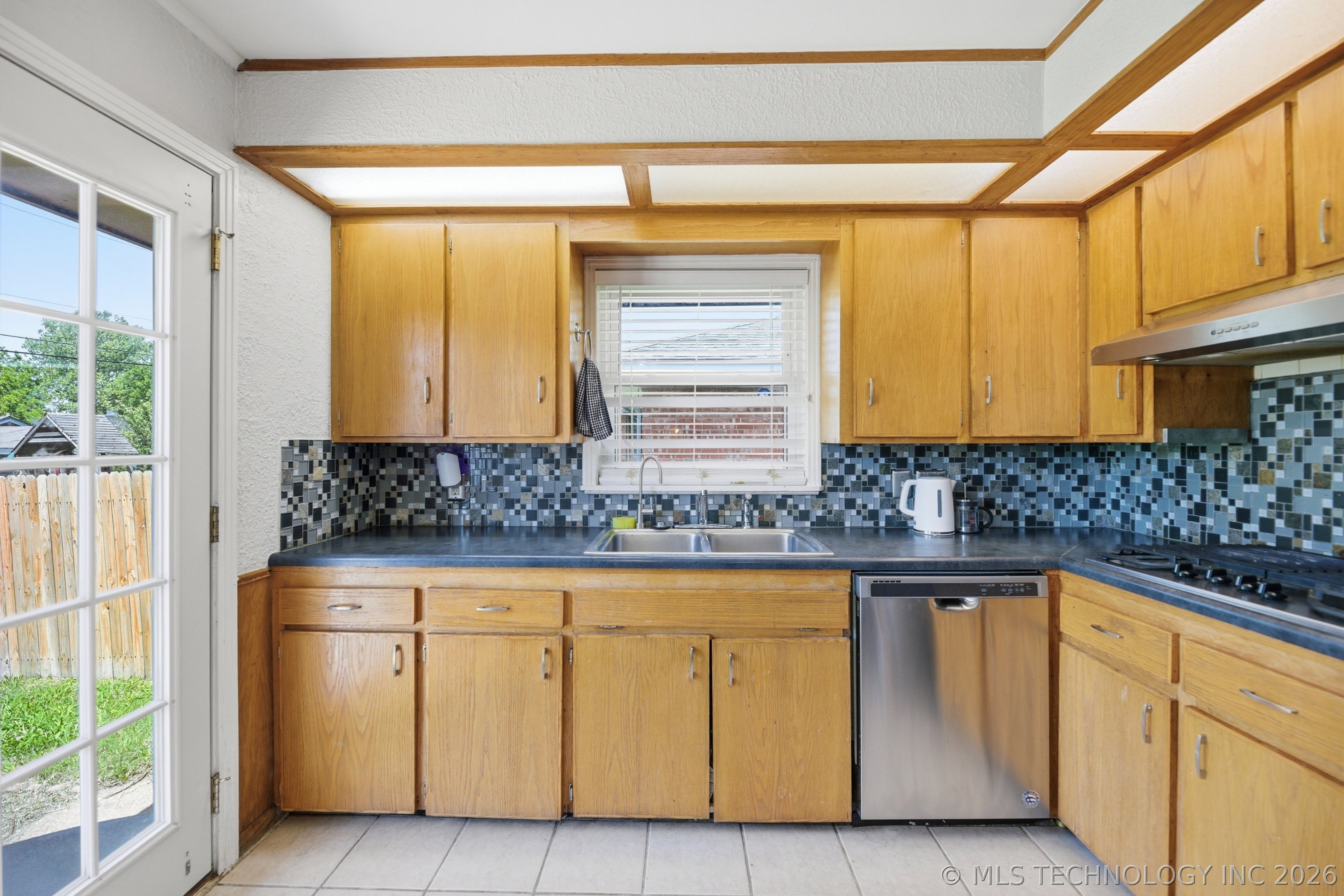 422 S 76th Eastavenue Tulsa OK 74112