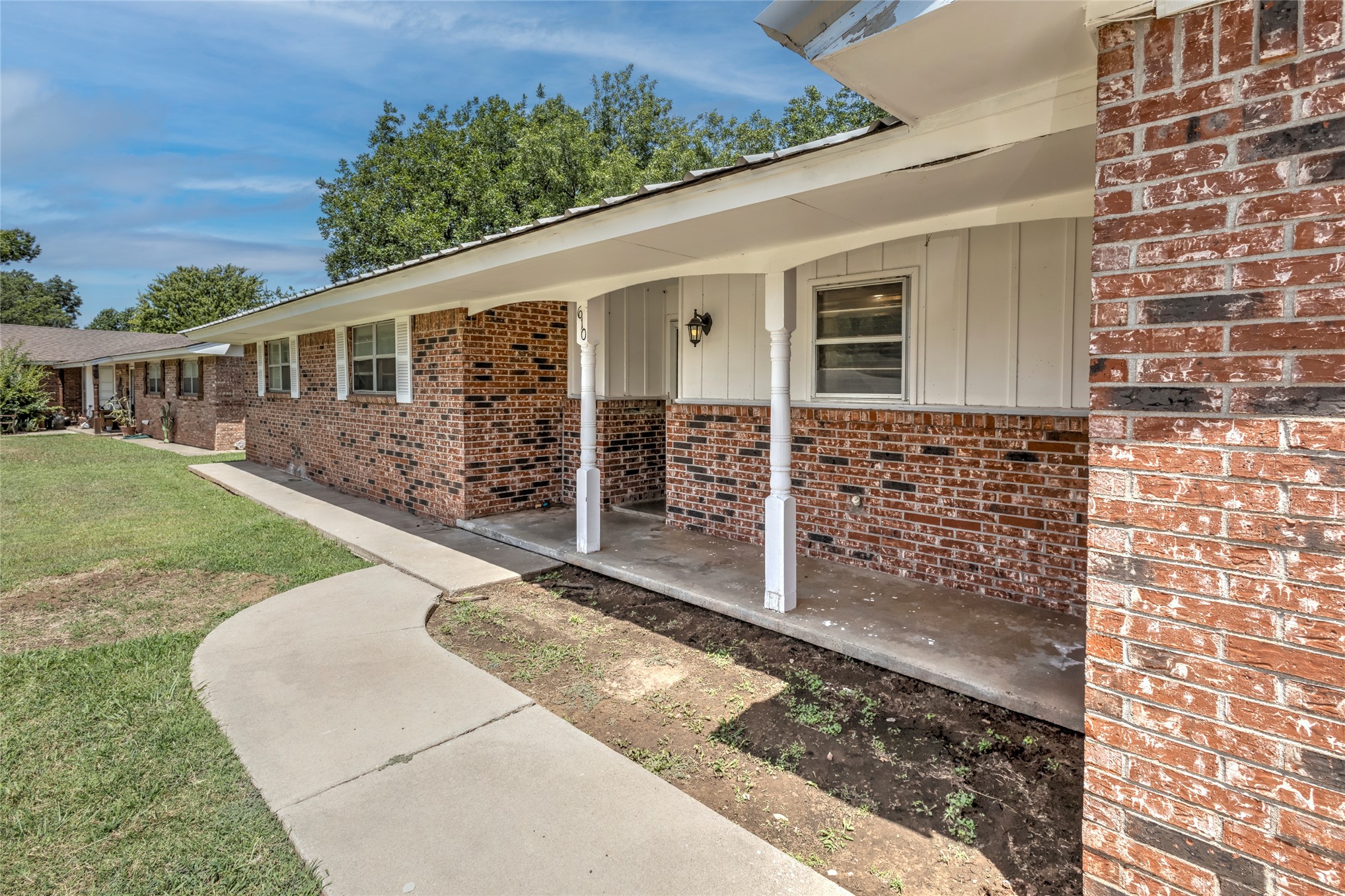 610 E Monroe Waurika OK 73573