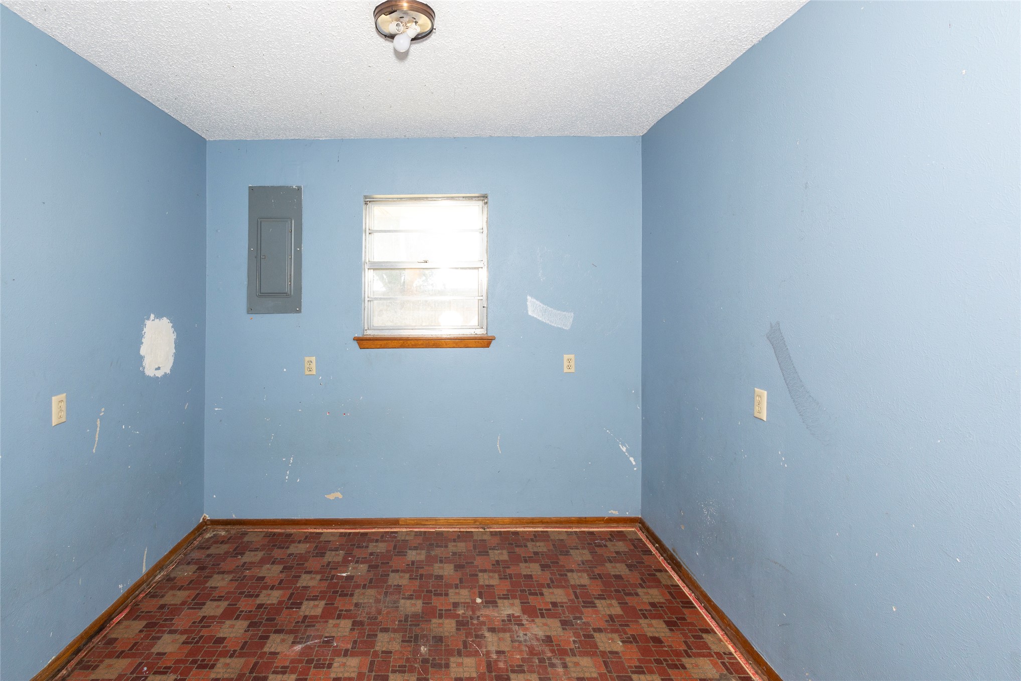 610 E Monroe Waurika OK 73573