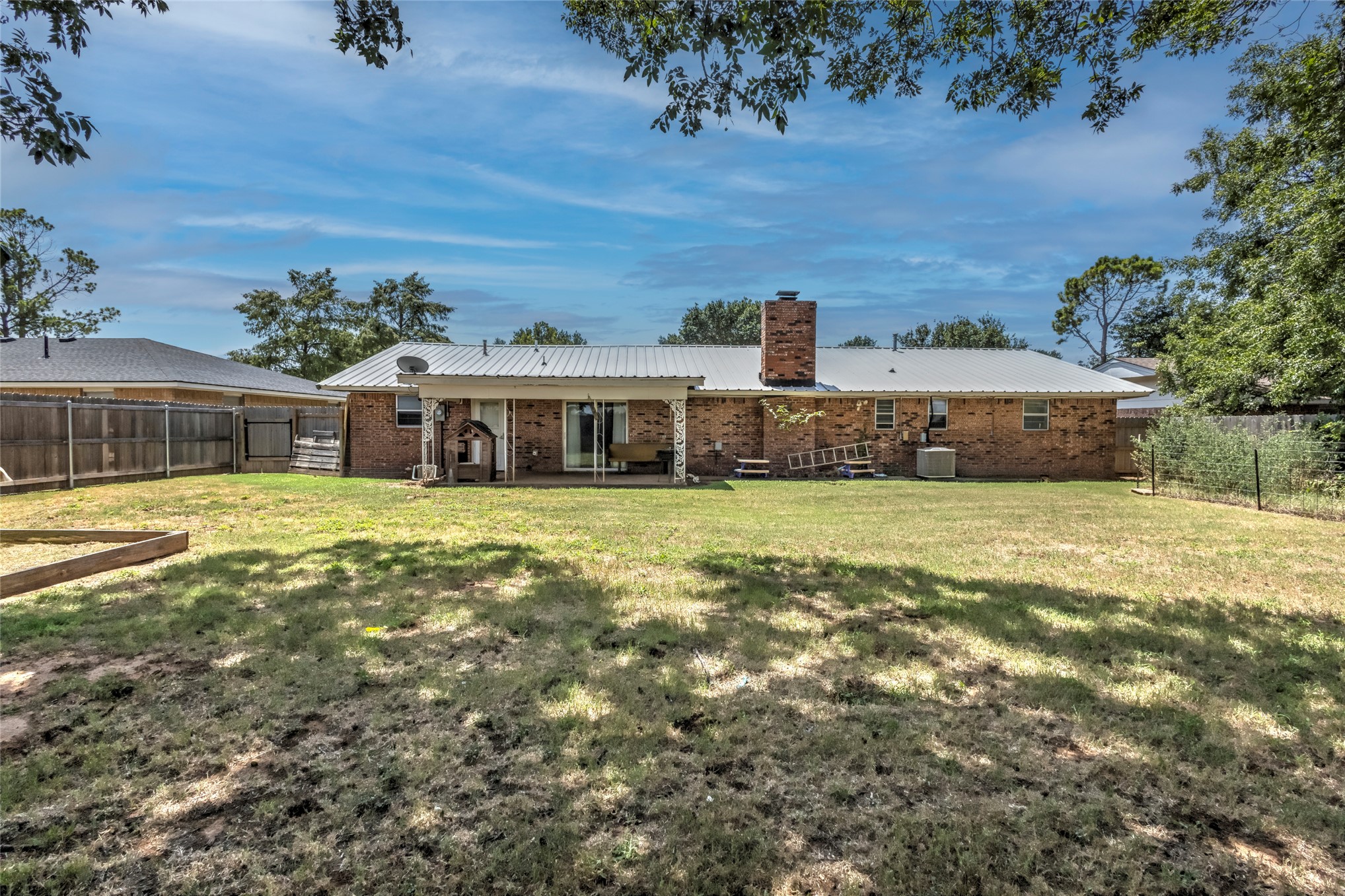 610 E Monroe Waurika OK 73573