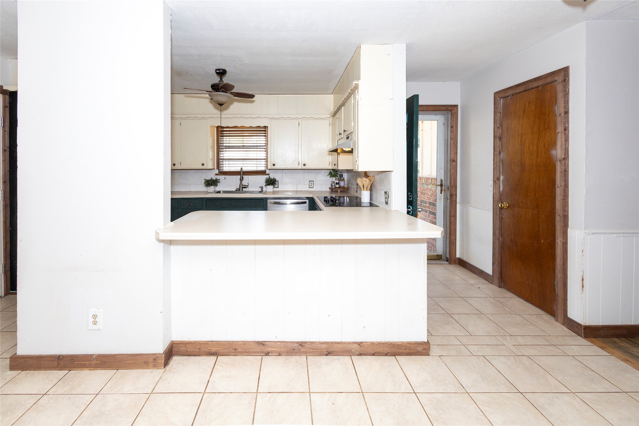 610 E Monroe Waurika OK 73573