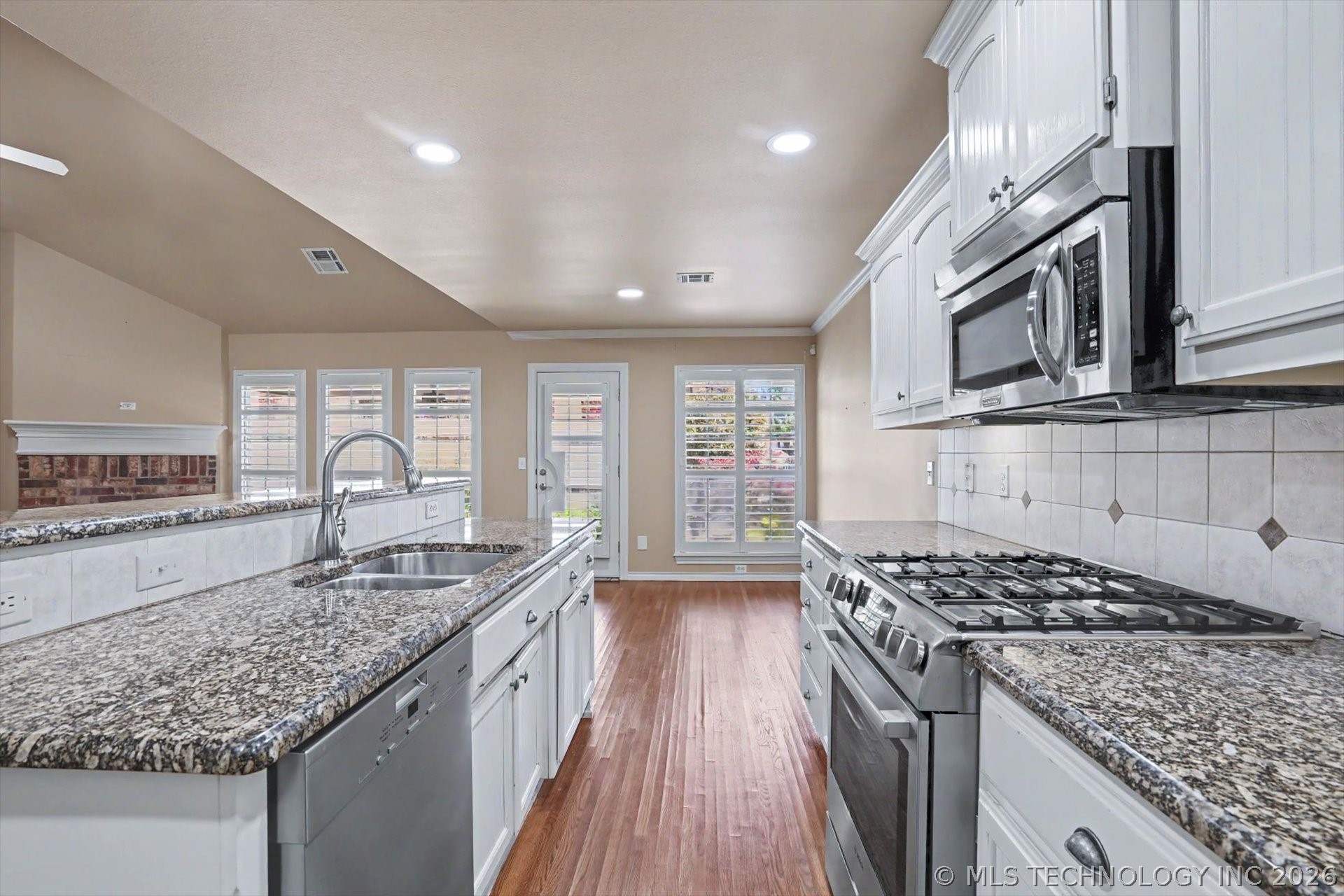 8417 E 99th Place Tulsa OK 74133