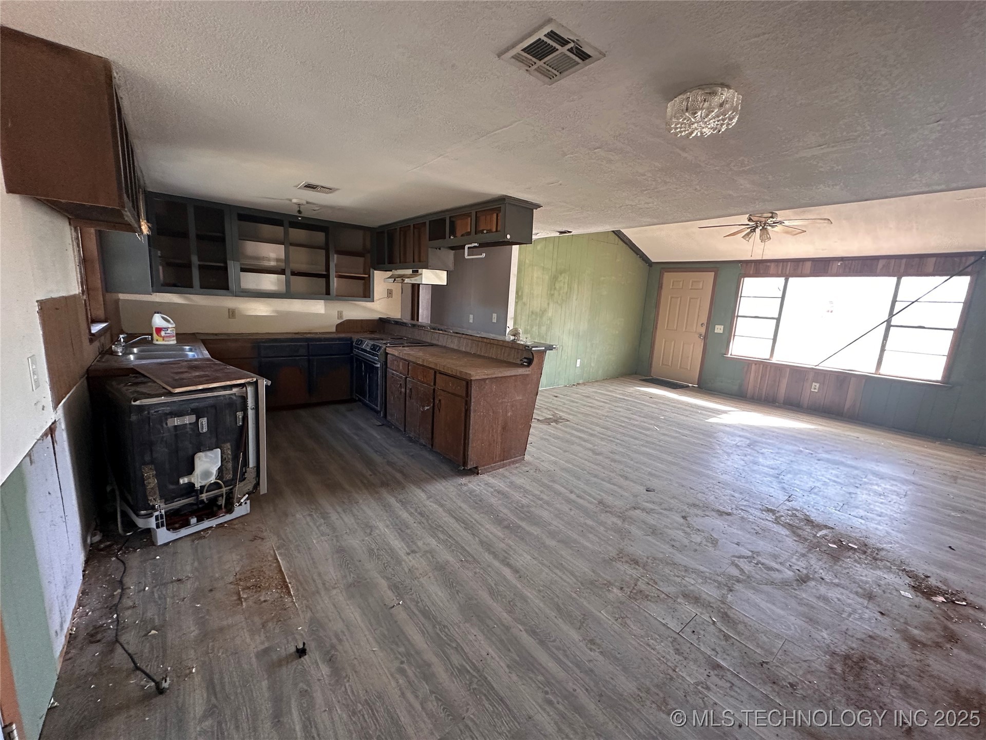 805 E Tejon Avenue Bristow OK 74010