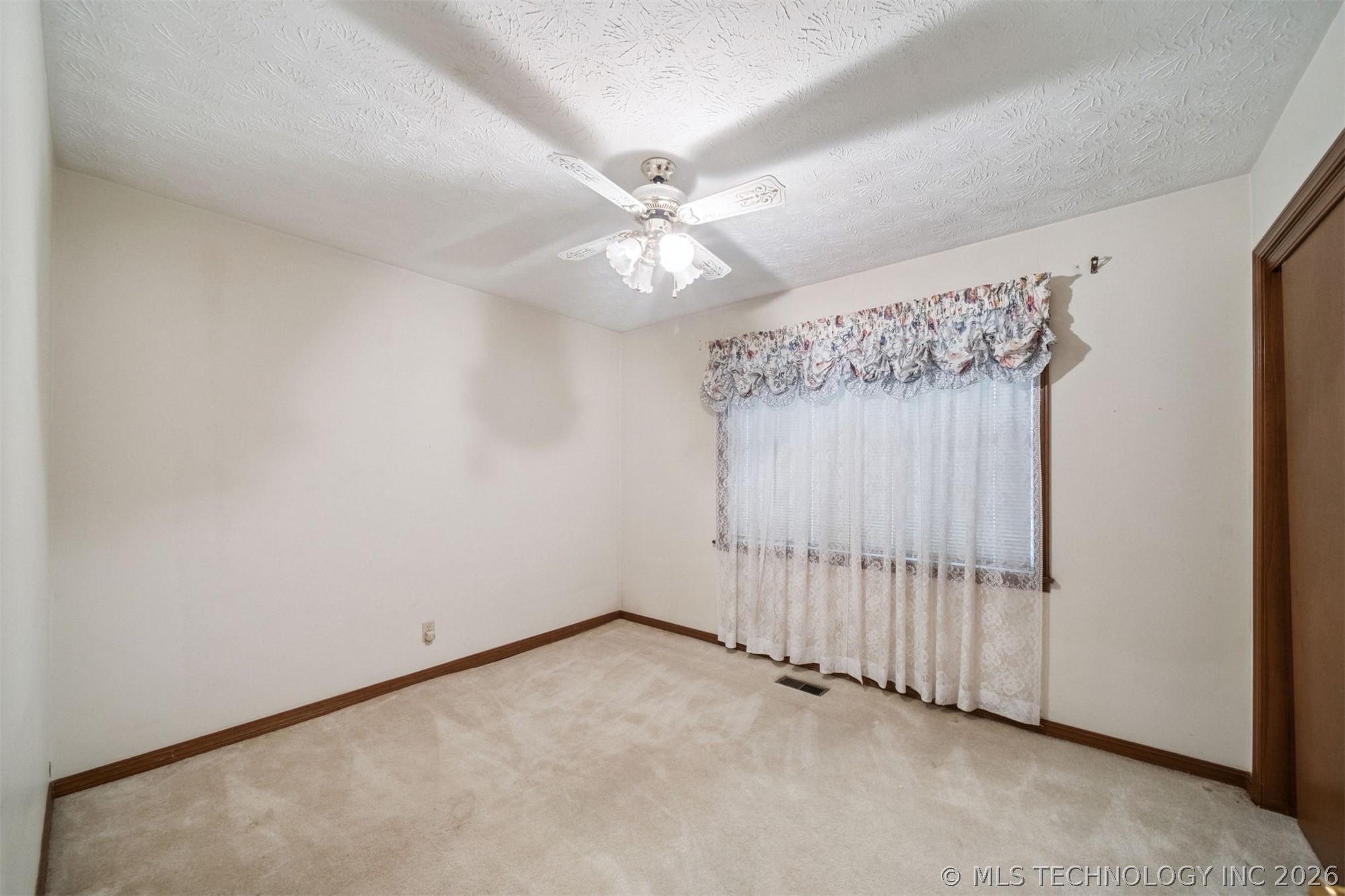 320 E 17th Street Claremore OK 74017