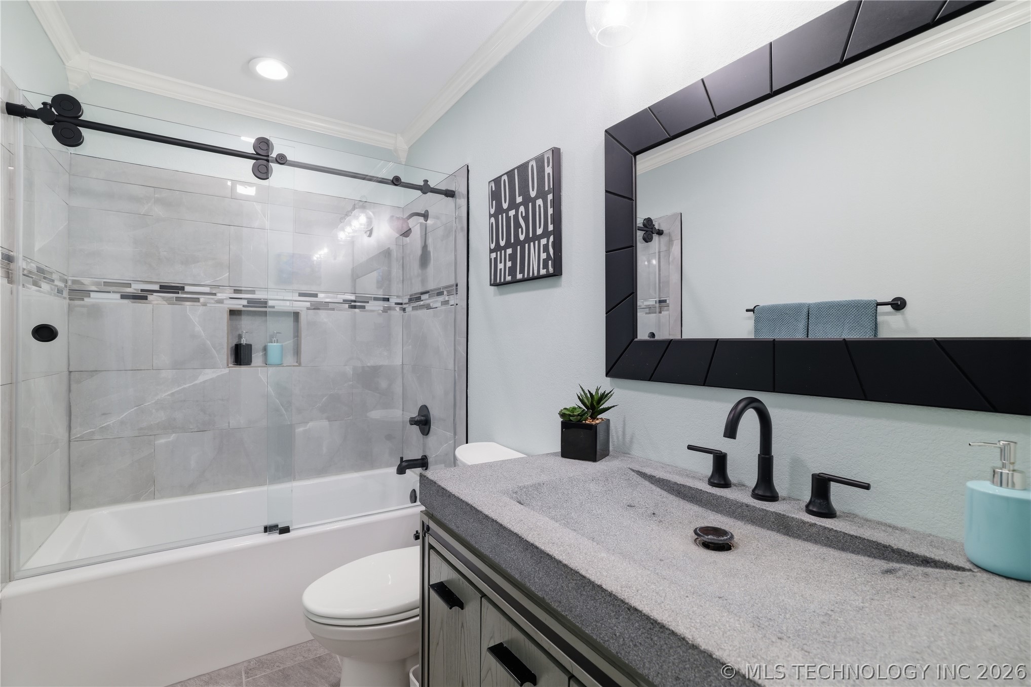 2417 N Country Club Hugo OK 74743