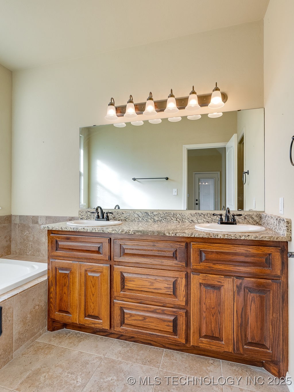 2819 Abbey Drive Ada OK 74820