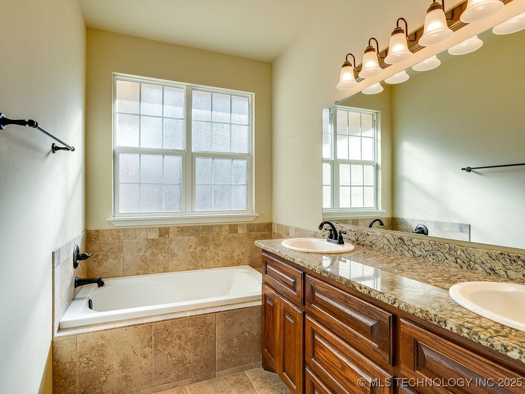 2819 Abbey Drive Ada OK 74820