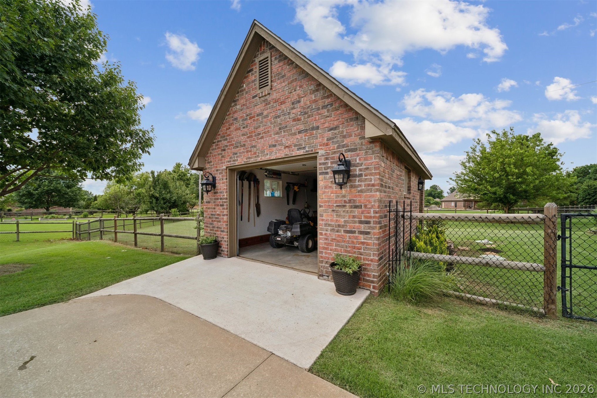 7030 N 196th Place Owasso OK 74055