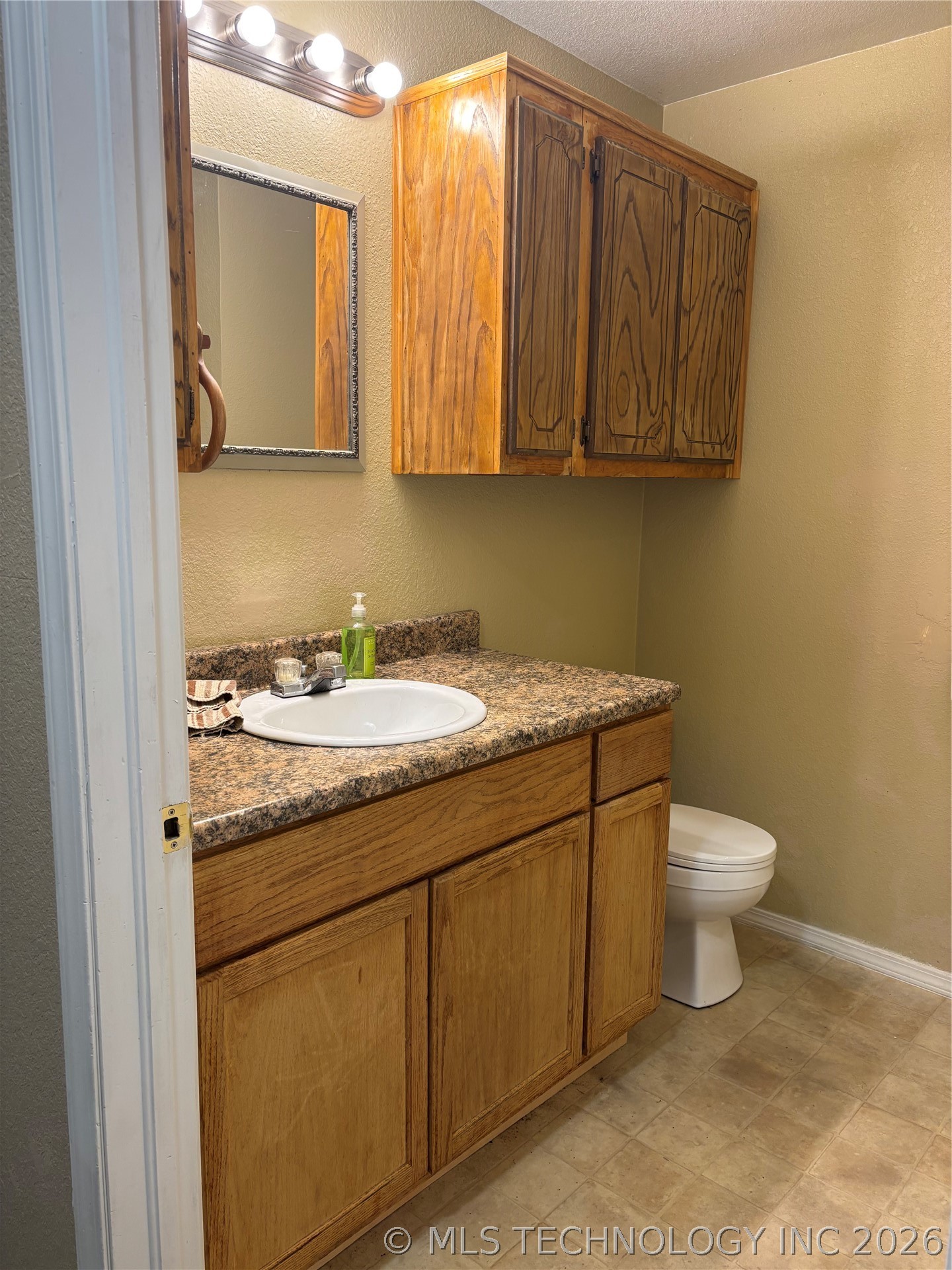 818 N J. Street Hugo OK 74743