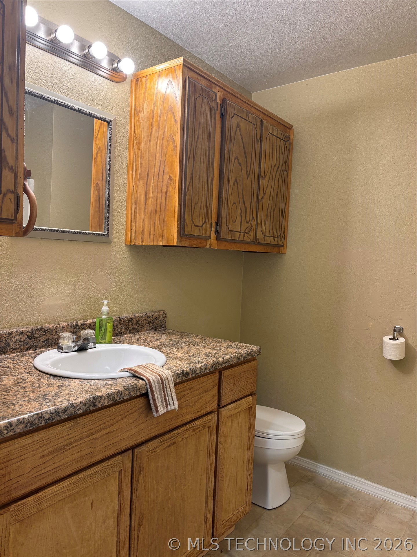 818 N J. Street Hugo OK 74743