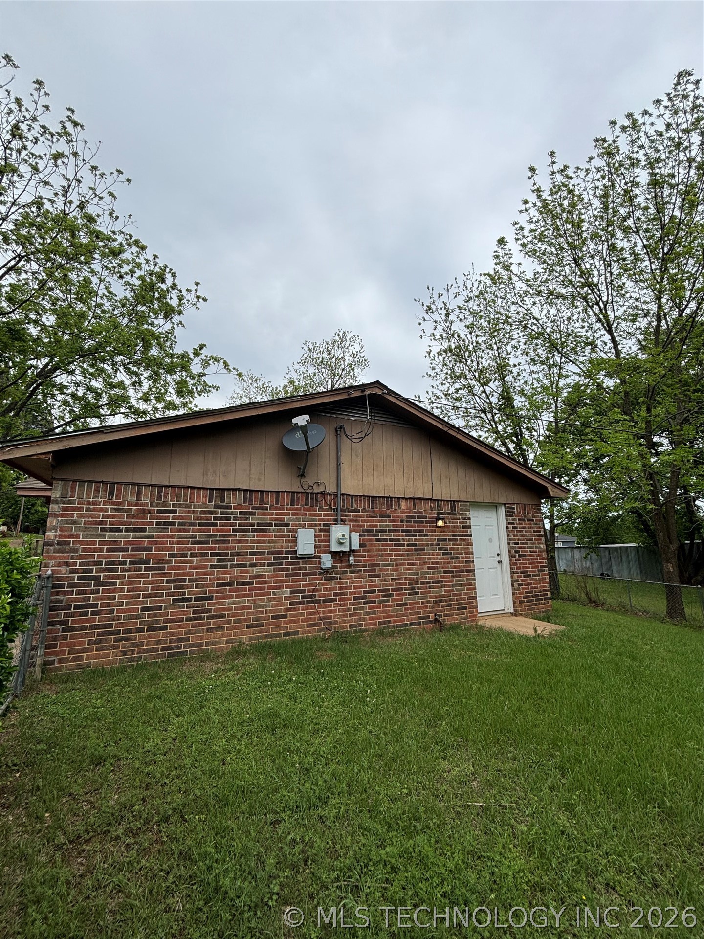 818 N J. Street Hugo OK 74743