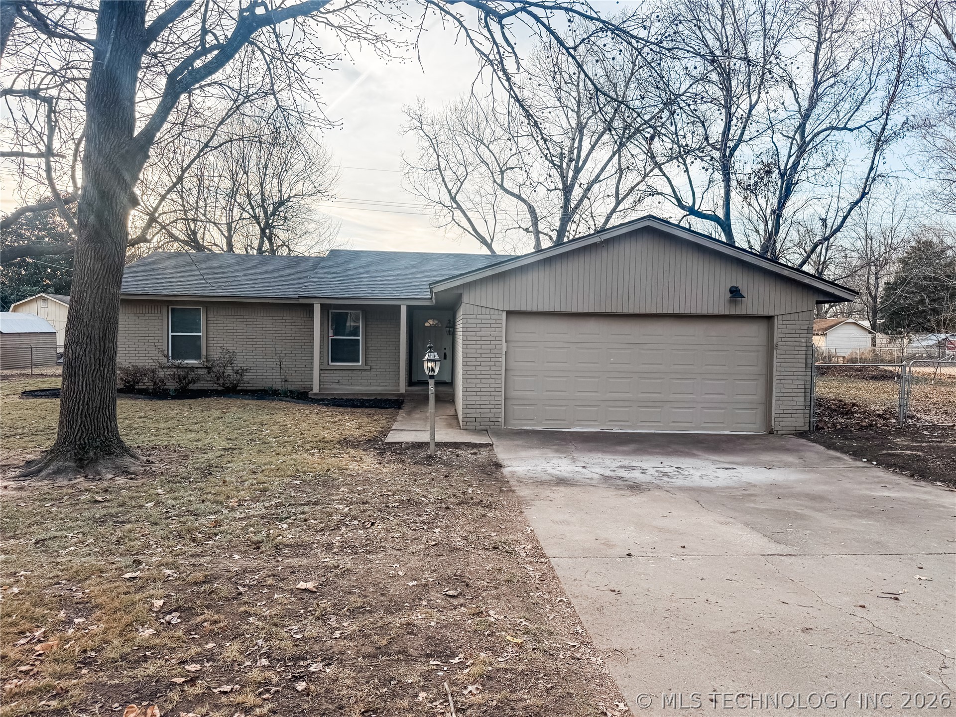 12738 S 121st East Avenue Broken Arrow OK 74011