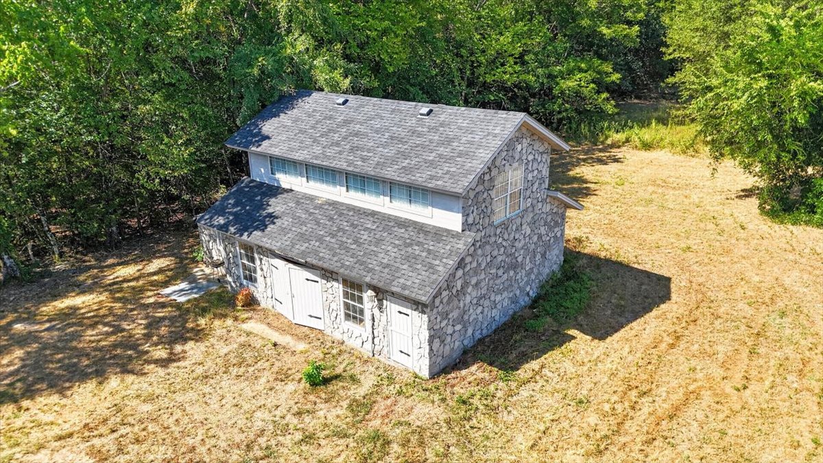 16607 Highway 83 Howe OK 74940