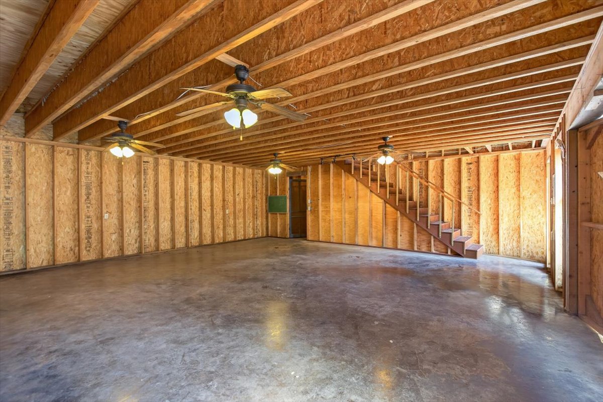 16607 Highway 83 Howe OK 74940