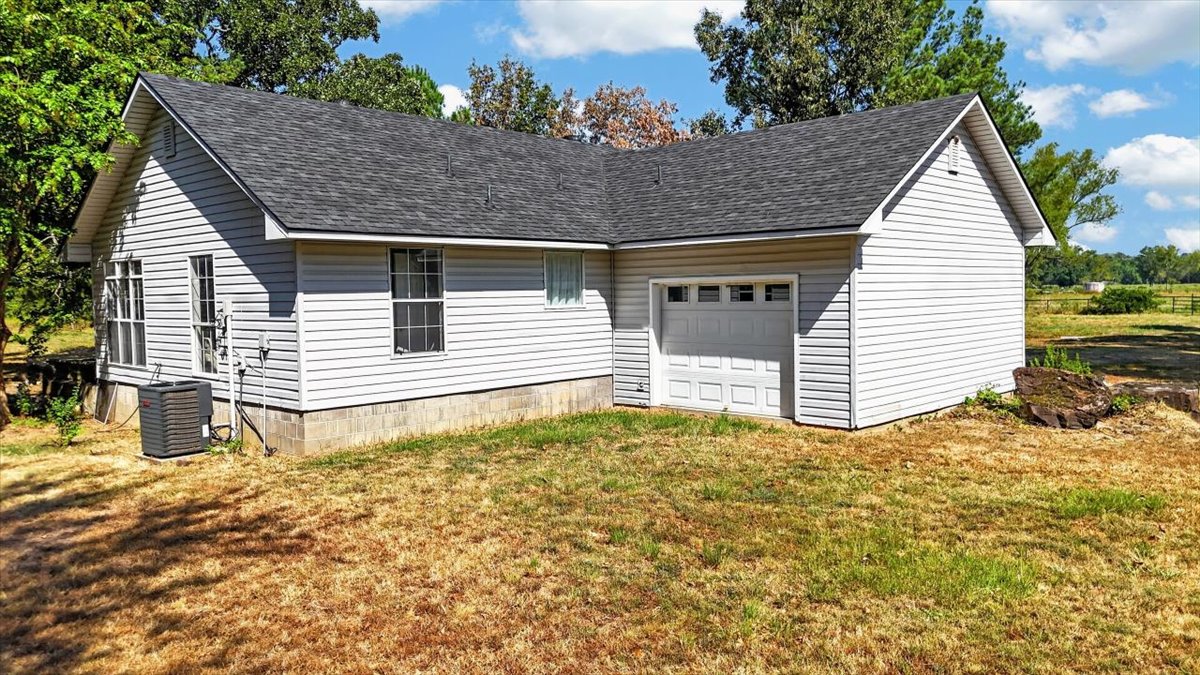 16607 Highway 83 Howe OK 74940