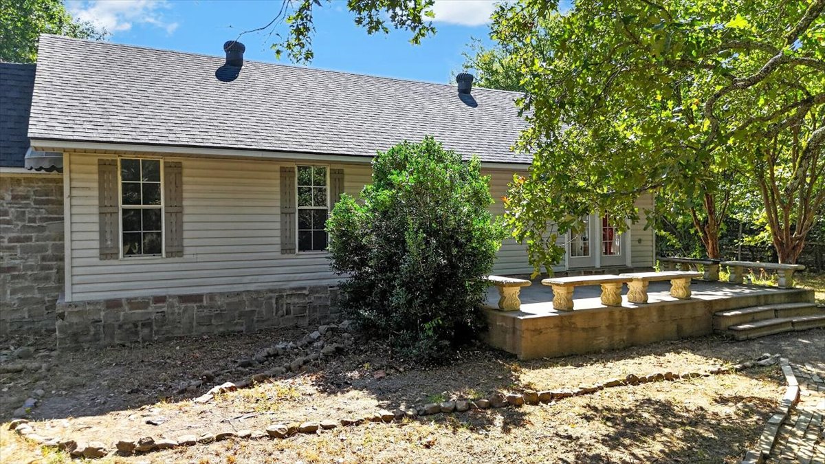 16607 Highway 83 Howe OK 74940