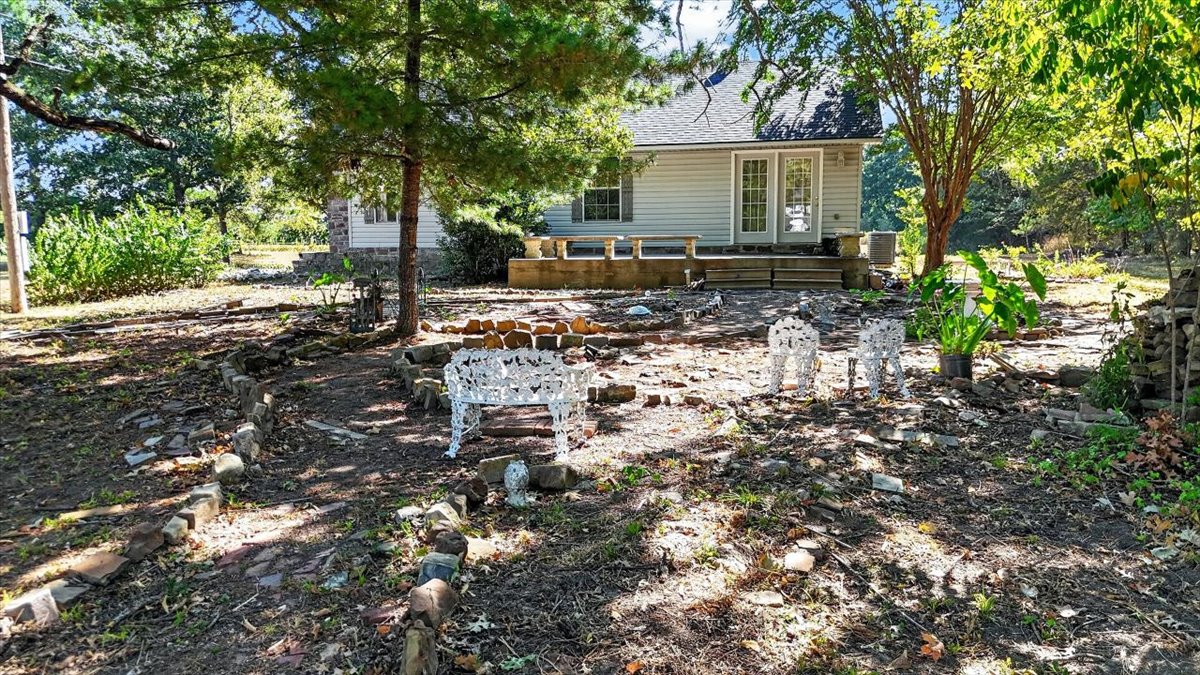 16607 Highway 83 Howe OK 74940