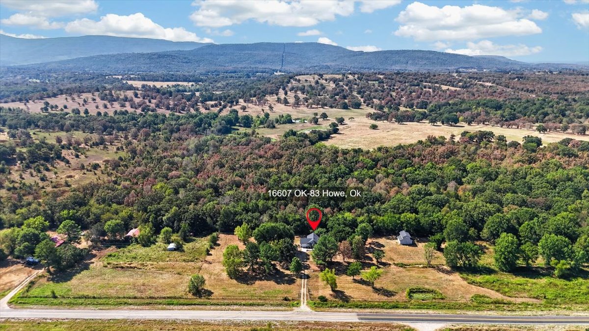 16607 Highway 83 Howe OK 74940