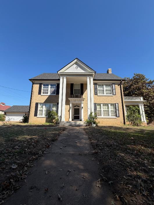 420 E 10th Holdenville OK 74848