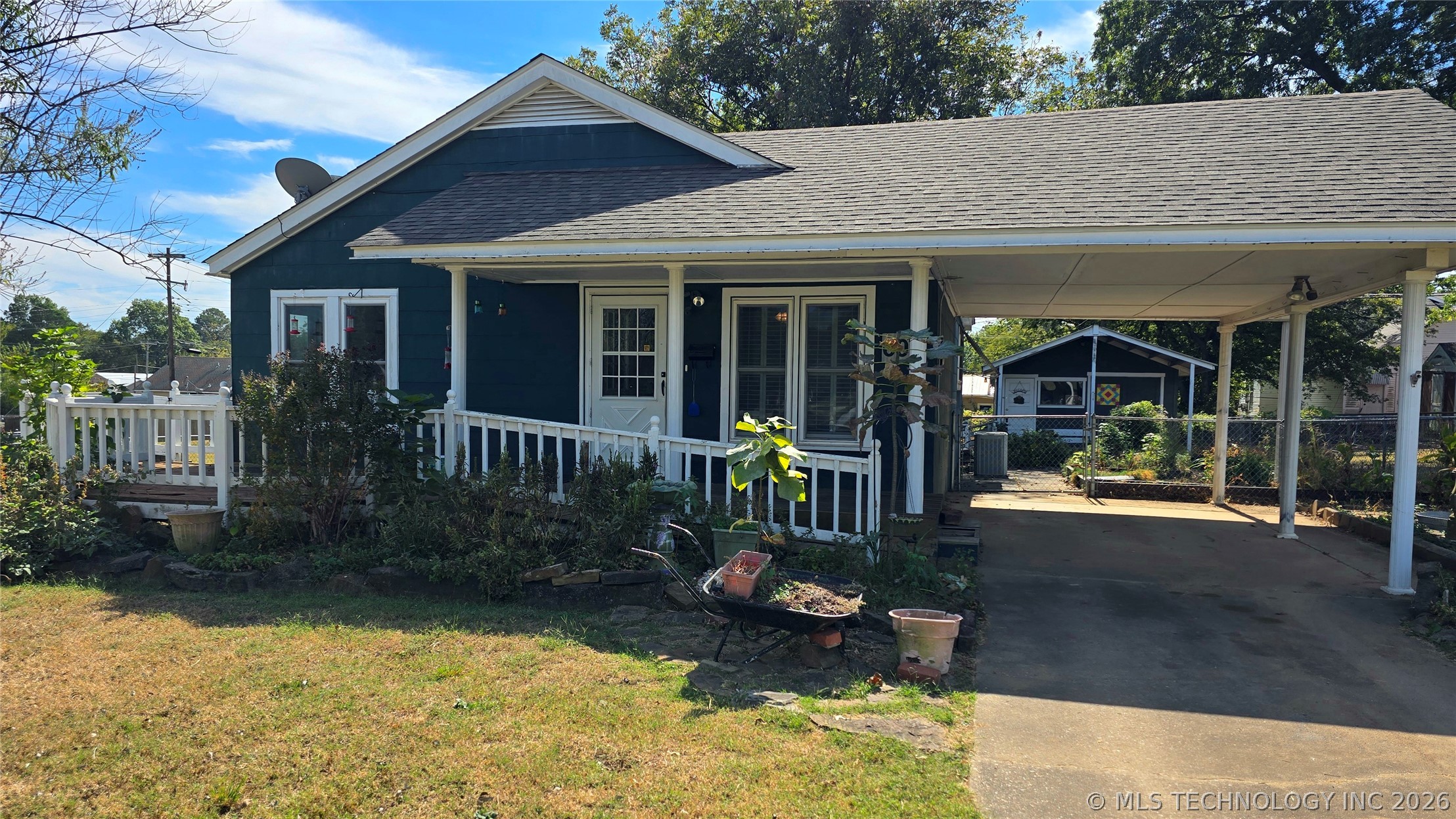 607 Sunset Strip Eufaula OK 74432