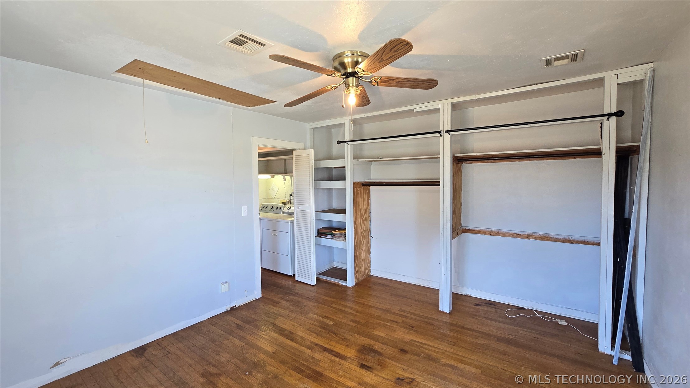 607 Sunset Strip Eufaula OK 74432