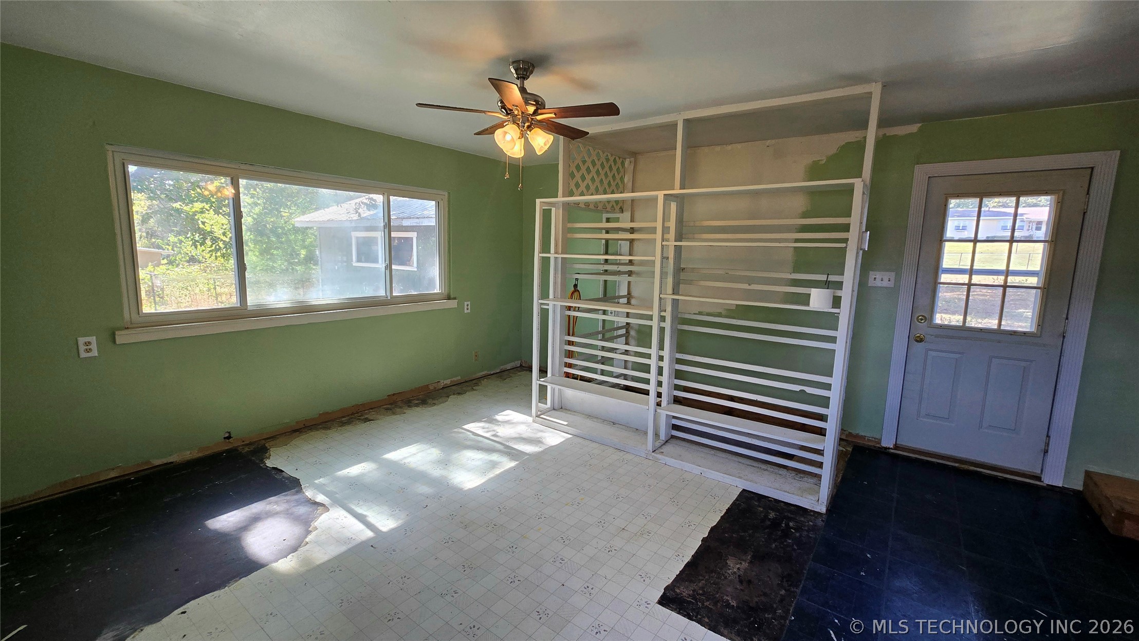 607 Sunset Strip Eufaula OK 74432